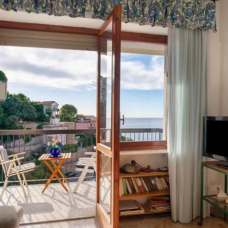 Casa Anna Alassio